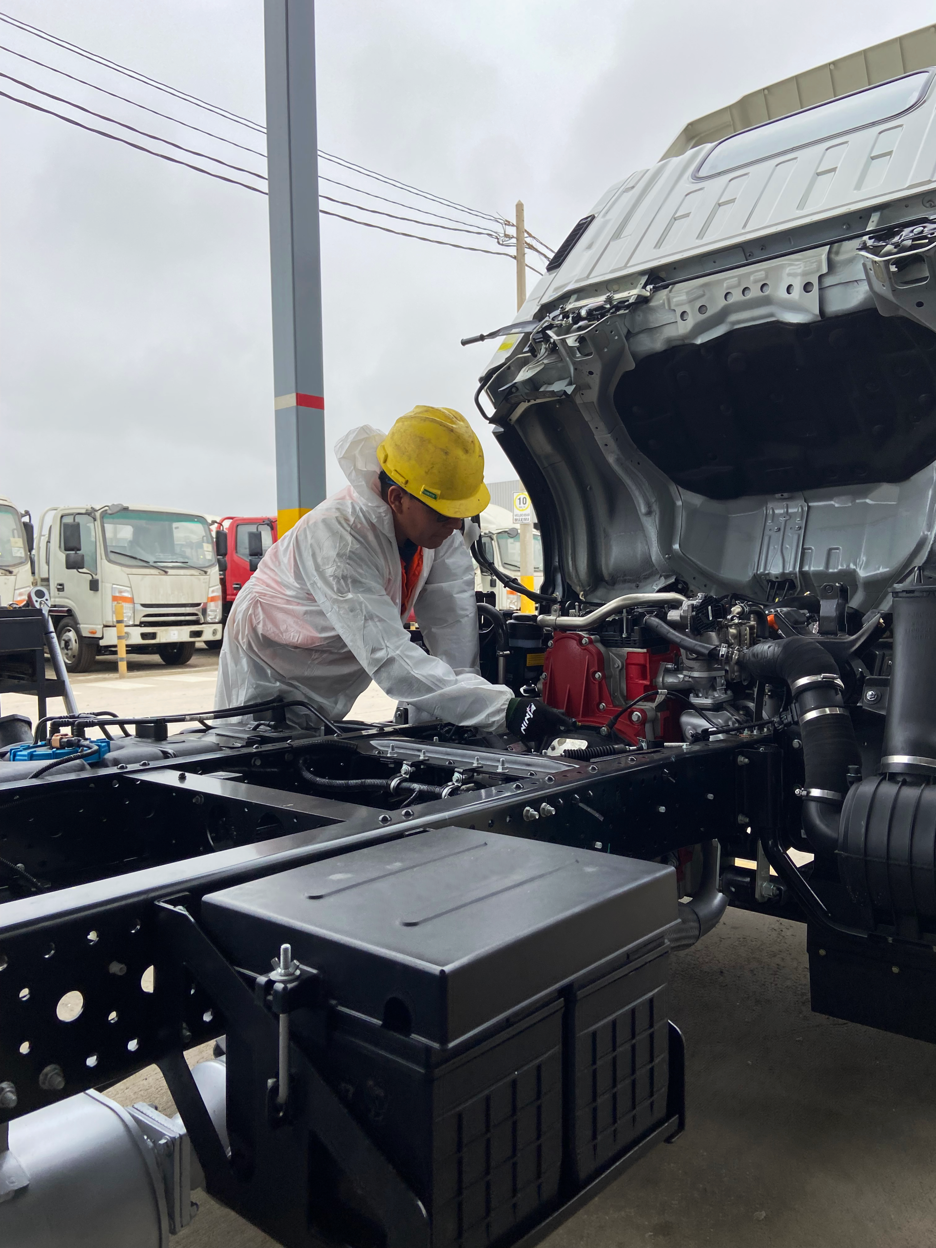 MANTENIMIENTO PREVENTIVO DE CAMIONES